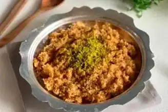 Nefis Peynirli İrmik Tatlısı Tarifi