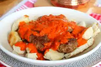 Nefis Pideli Köfte Tarifi