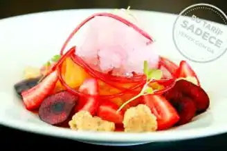 Yaz Şeftalisi ve Kirazlı Granita Tarifi