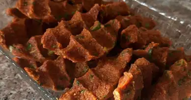 Robotta Lezzetli Etsiz Çiğ Köfte Tarifi