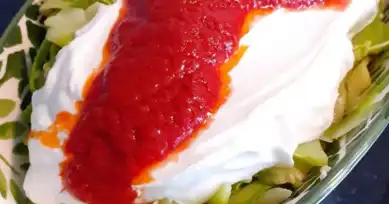 Pratik Salçalı Kabak Spagetti Tarifi