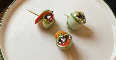 Evde Kolay Salatalık Sushi Tarifi