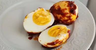 3 Malzemeyle Lezzet Patlaması: Soslu Yumurta Tarifi