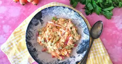 Nefis Sosyete Salatası Tarifi