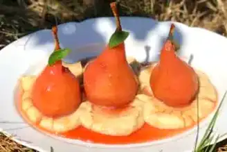 Lezzetli Tahinli Muhallebi Dolgulu Armut Tatlısı Tarifi