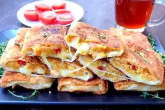 Çıtır Tavada Patatesli Börek Tarifi