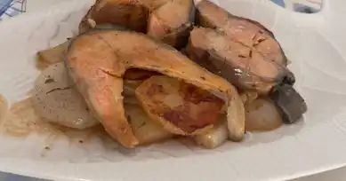 Tavada Nefis Sebzeli Somon Tarifi