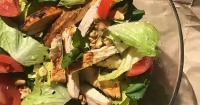 Nefis Diyet Tavuklu Salata Tarifi
