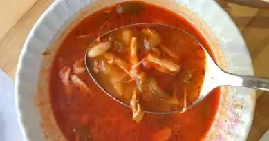 Lezzetli Tavuklu Şehriye Çorbası Tarifi