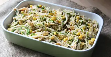 Pratik ve Lezzetli Tavuklu Tel Şehriye Salatası Tarifi