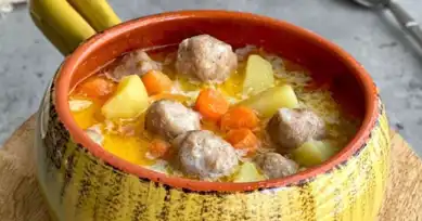 Nefis Terbiyeli Sulu Köfte Tarifi