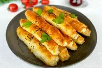 Çıtır Çıtır Unlu Sirkeli Börek Tarifi