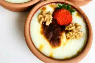 Nefis Vanilyalı Fırın Sütlaç Tarifi