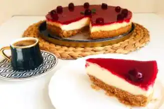 Nefis Vişneli Cheesecake Tarifi