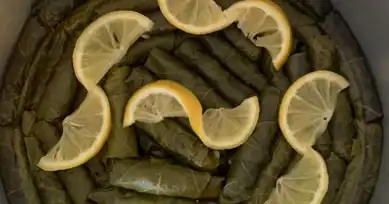 Ev Yapımı Nefis Yaprak Sarması Tarifi