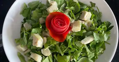 Nefis Yeşil Enginar Salatası Tarifi