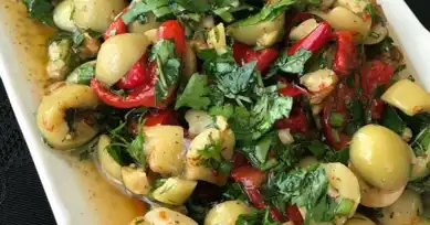 Nefis Yeşil Zeytin Salatası Tarifi