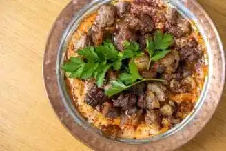 Nefis Yoğurtlu Köz Biber Ezmesi Tarifi