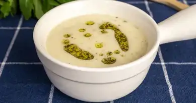 Pratik ve Lezzetli Yoğurtlu Çorba Tarifi