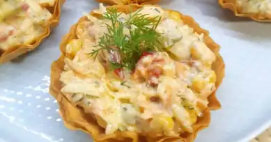 Nefis Kereviz Salatası, Yufka Çanağında