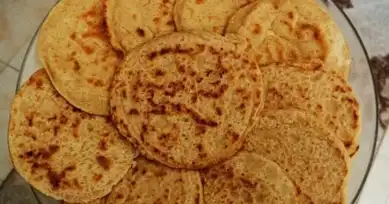 3 Malzemeyle Lezzetli Yulaf Pankek Tarifi