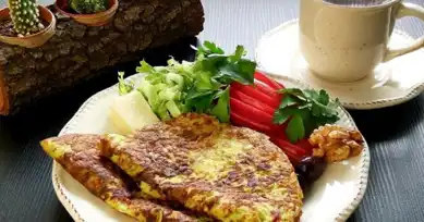 Sağlıklı ve Doyurucu: Yulaflı Kabaklı Omlet Tarifi