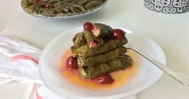 Vişneli Yaprak Sarma Tarifi
