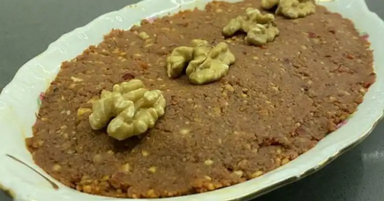 Nefis Cevizli Muhammara Tarifi