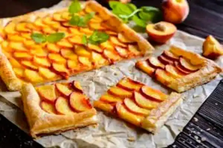 Nefis Şeftalili Milföy Tart Tarifi