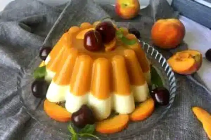 Serinletici Şeftalili Puding Tarifi