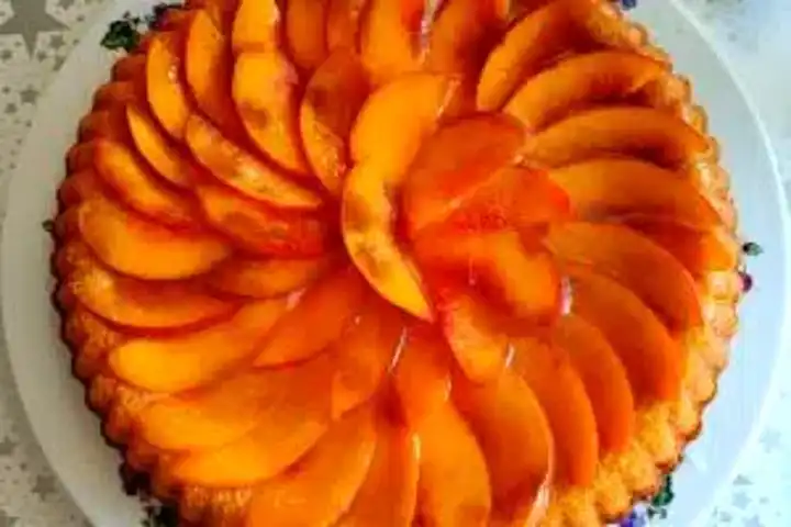 Nefis Şeftalili Tart Tarifi