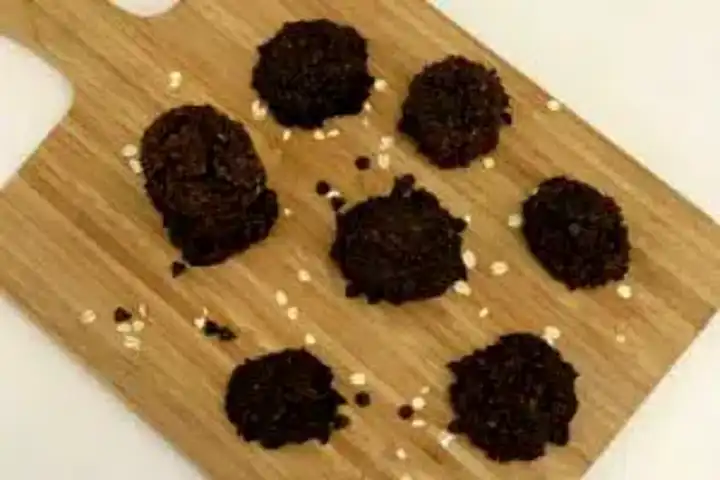 5 Dakikada Şekersiz Brownie Kurabiye Tarifi