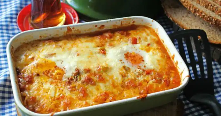 Lezzetli Fırında Kıymalı Yumurta Tarifi