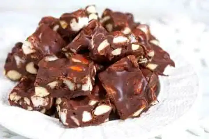 Ev Yapımı Çikolatalı Fudge Tarifi