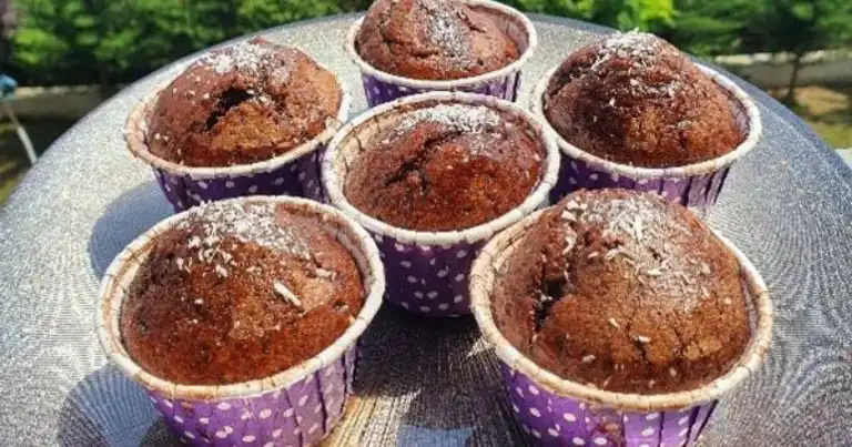 Nefis Çikolata Soslu Muffin Tarifi
