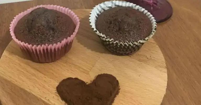 Yumuşacık Çikolatalı Cupcake Tarifi