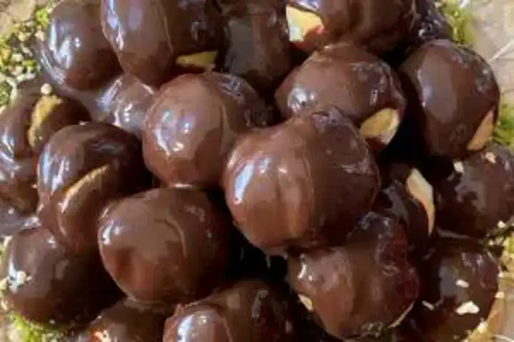 Nefis Çikolatalı Profiterol Tarifi