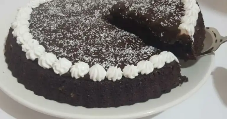 Nefis Çikolatalı Tart Kek Tarifi