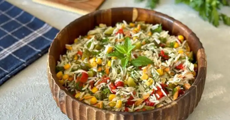 Nefis Çin Salatası Tarifi