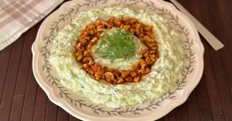 Nefis Kabaklı Yoğurt Mezesi Tarifi