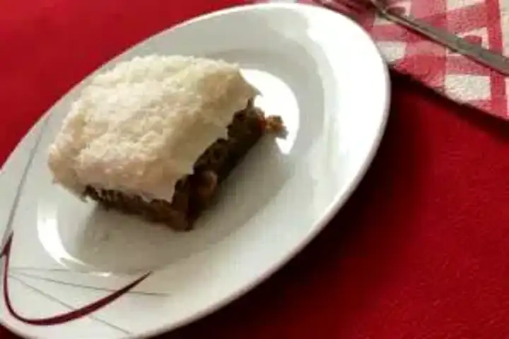 Bayat Ekmekten Nefis Kıbrıs Tatlısı Tarifi