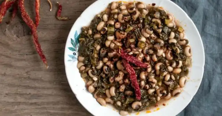 Lezzetli Kuru Börülceli Karalahana Yemeği Tarifi