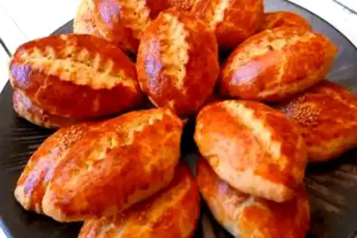 5 Dakikada Hazır Kıyır Poğaça Tarifi
