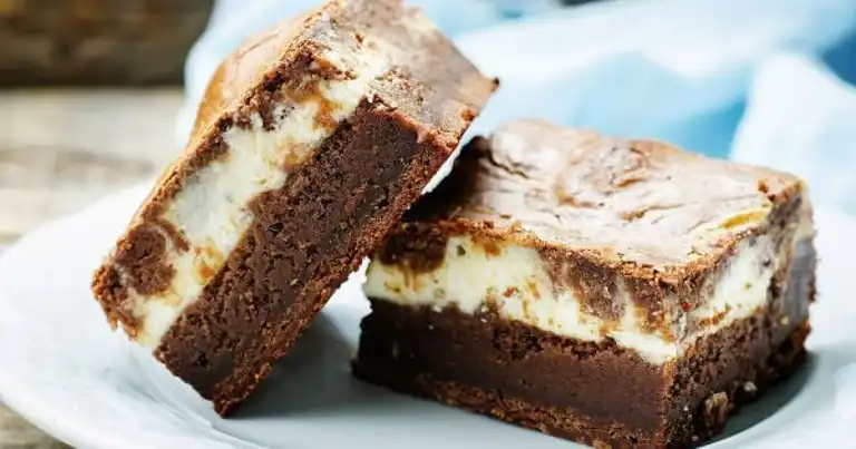 Labne Peynirli İki Katlı Brownie Tarifi