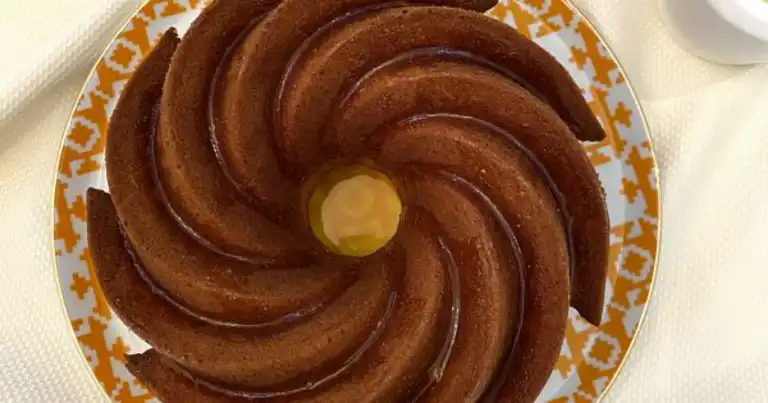 Mandalina Soslu Yumuşak Kek Tarifi