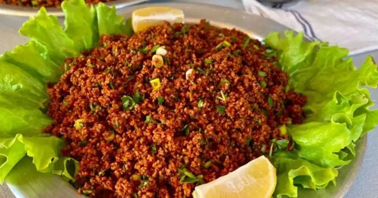 Efsanevi Mersin Usulü Kısır Tarifi