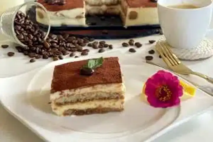 Muhallebi Lezzetine Bürünen Tiramisu Tarifi
