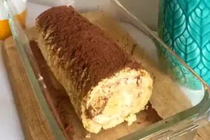 Hafif ve Lezzetli Muzlu Rulo Pasta Tarifi