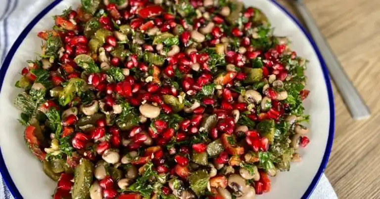 Nefis Narlı Kuru Börülce Salatası Tarifi