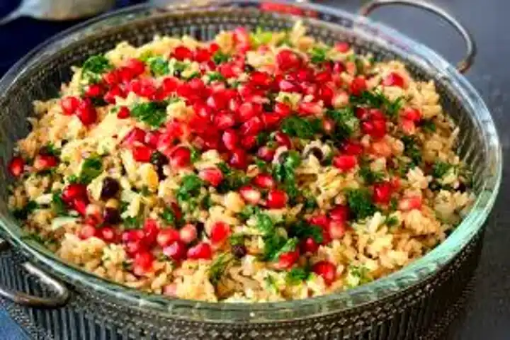 Nefis Narlı Otlu İç Pilav Tarifi
